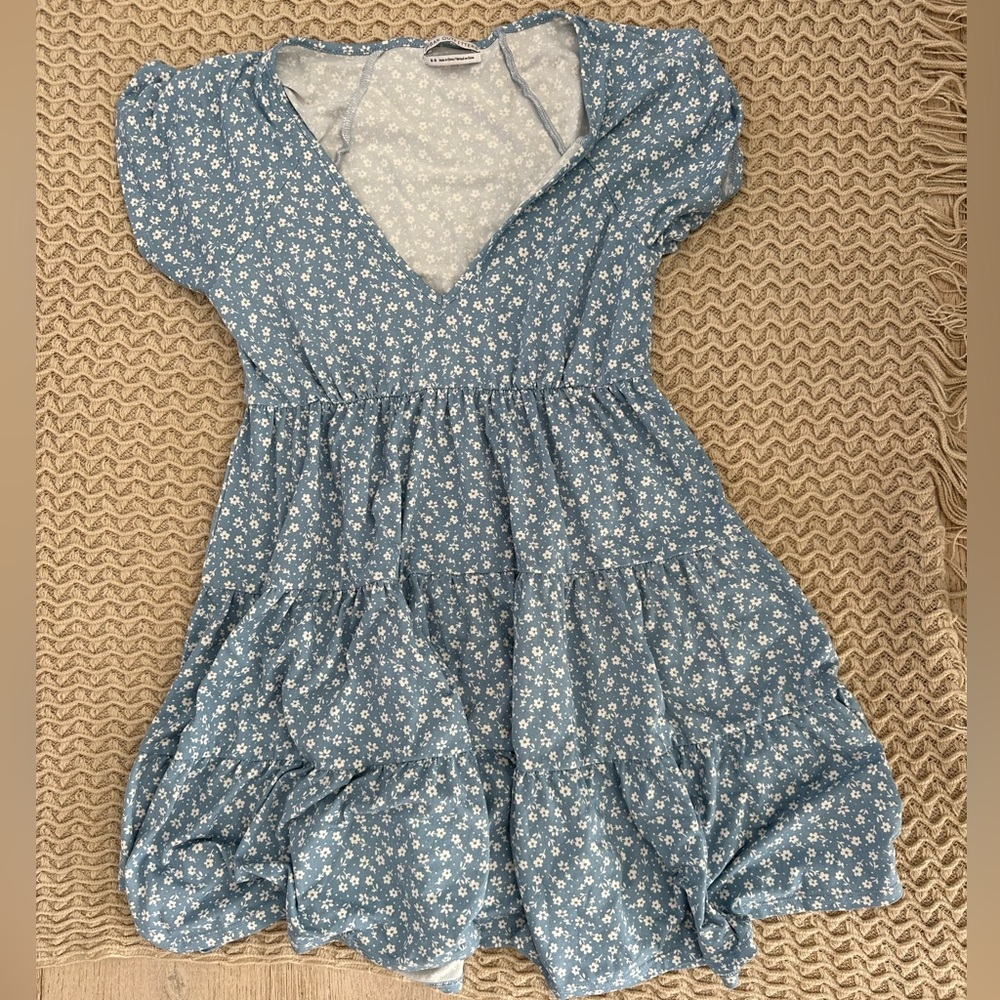 Urban Outfitters Short Sleeve Dress Size Medium